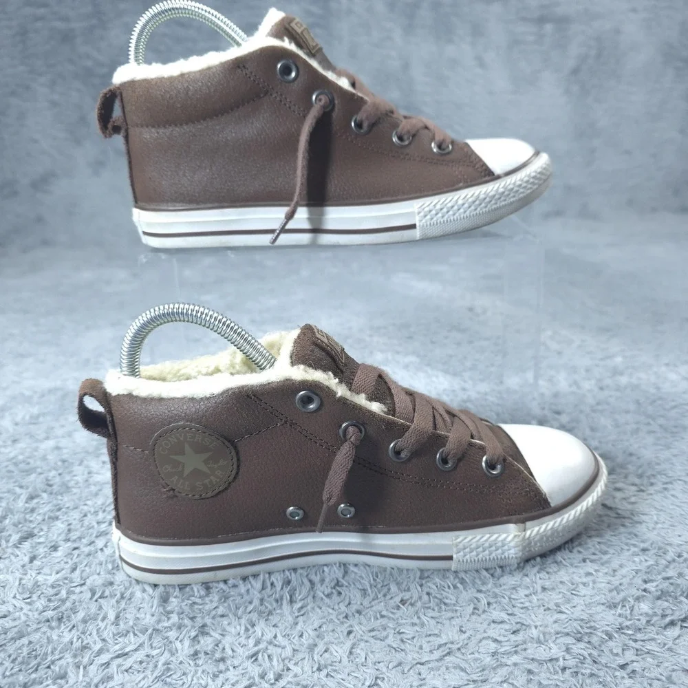 Converse All Star Shoes Youth Size 4 Brown Faux Fur Lined Mid Top Sneakers
